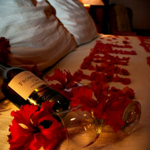 β€Romantic Dinner Nightπ - Picture 4 of 5